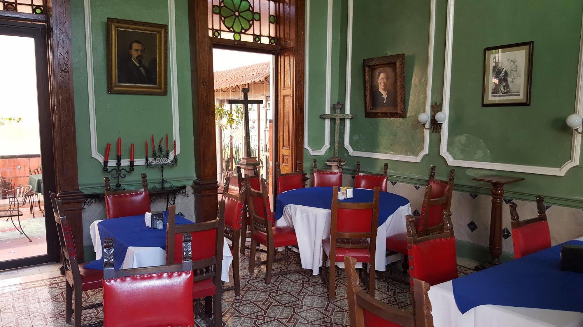 Hotel Posada Toledo & Galeria Merida Exterior photo