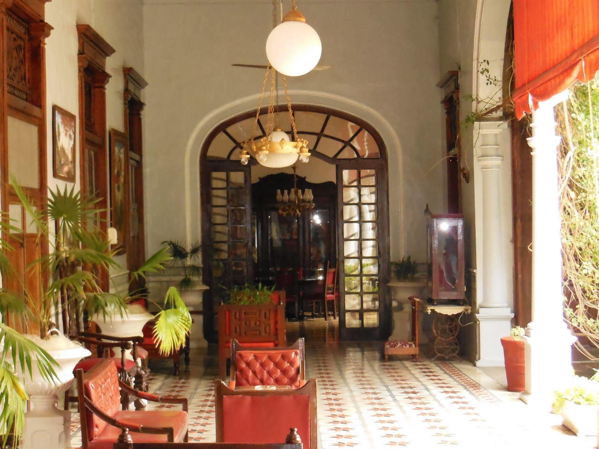 Hotel Posada Toledo & Galeria Merida Exterior photo