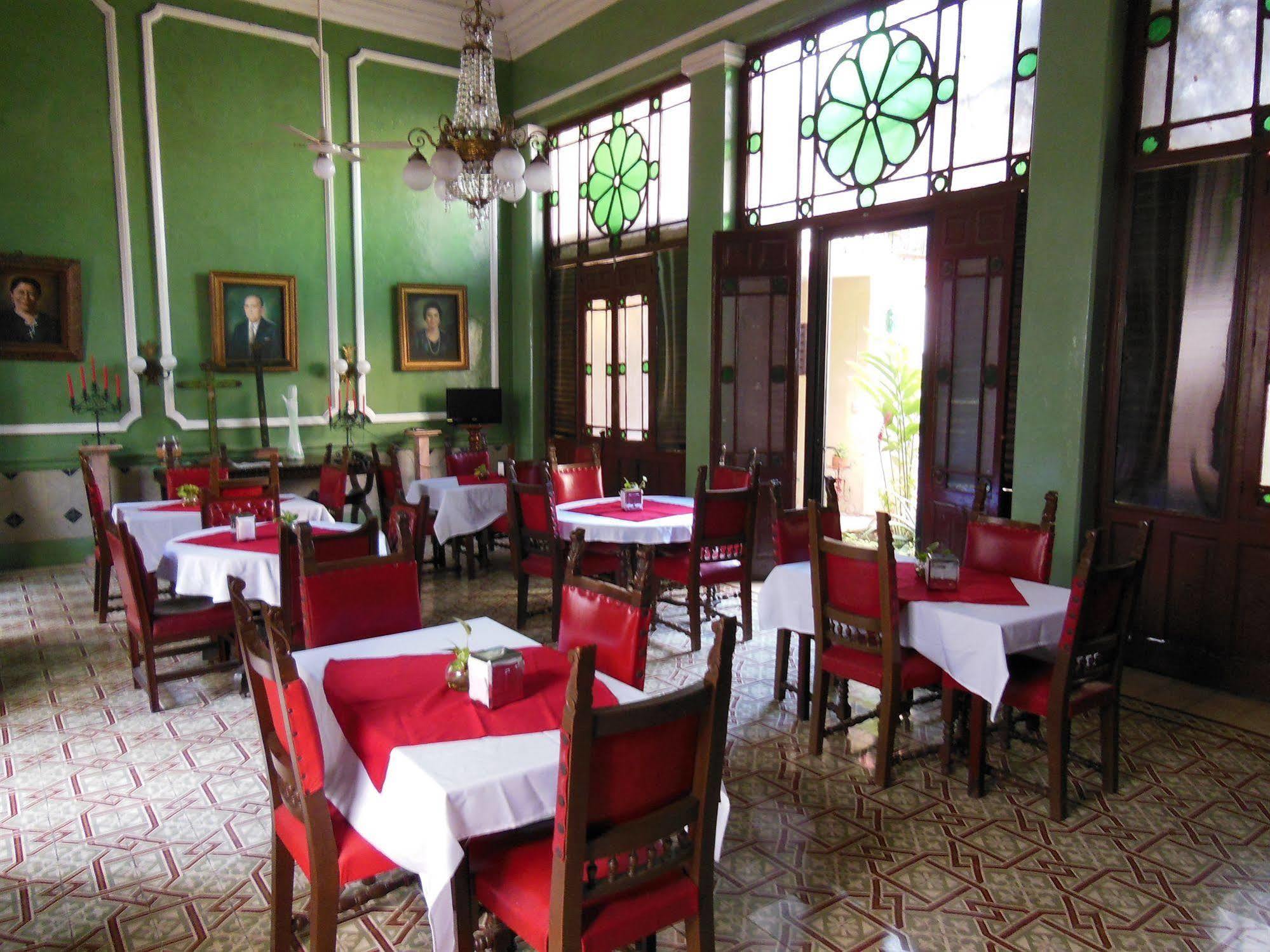 Hotel Posada Toledo & Galeria Merida Exterior photo